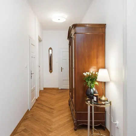 아파트 Cracovian Homes By Loft Affair