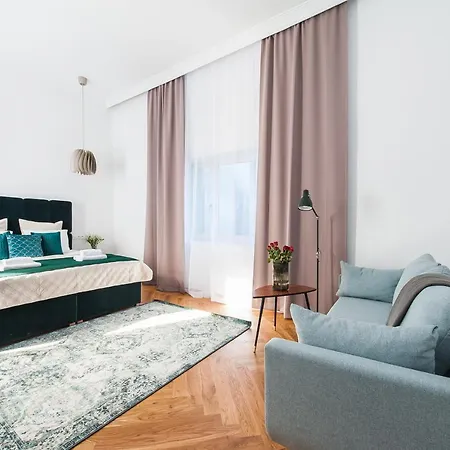 Cracovian Homes By Loft Affair Apartment